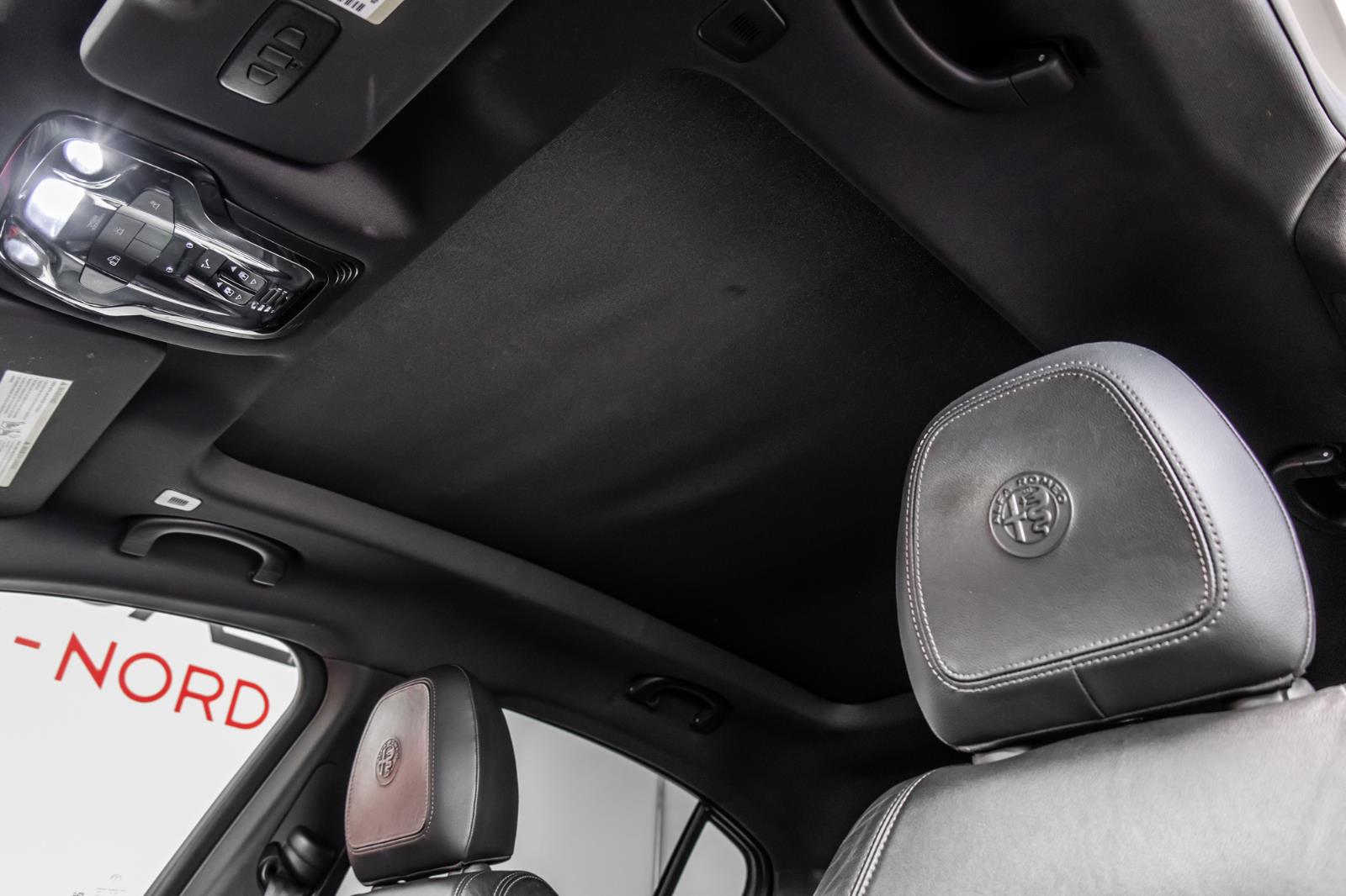 alfa romeo Stelvio 2018 - 39