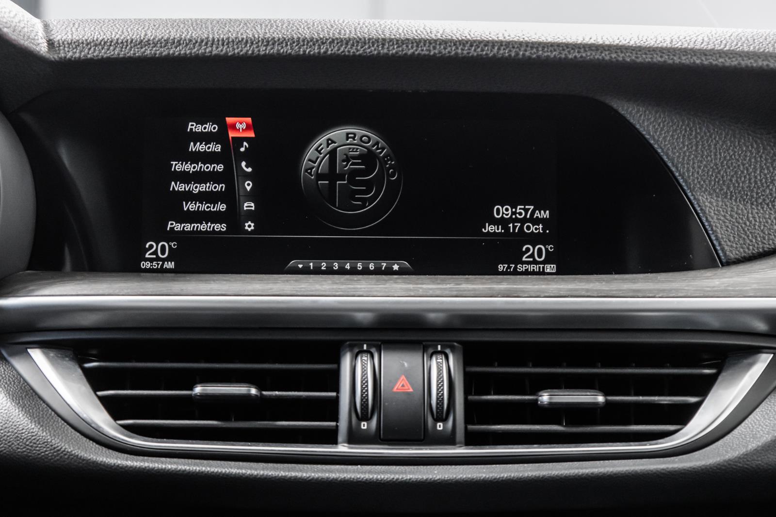 alfa romeo Stelvio 2018 - 43