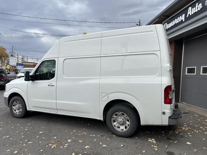 Nissan NV 3