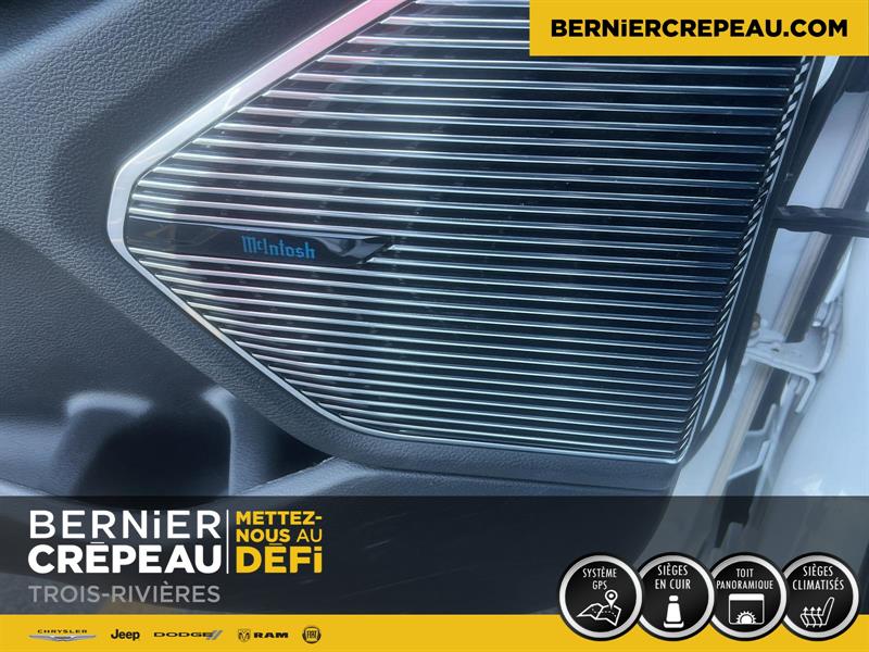 Jeep Grand Cherokee 12