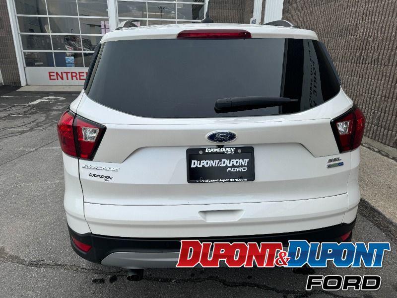 Ford Escape 4