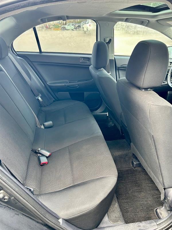 Mitsubishi Lancer 12