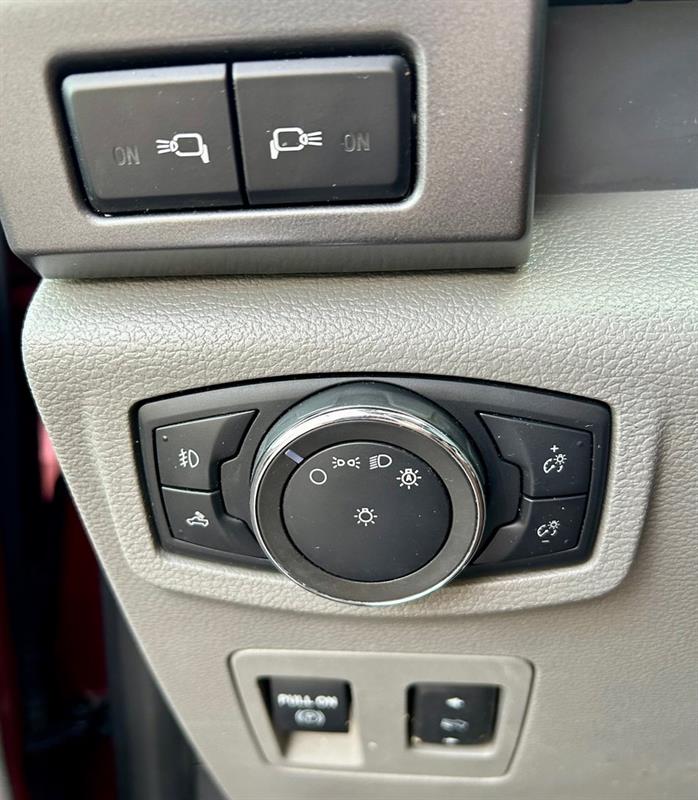 Ford F-150 17