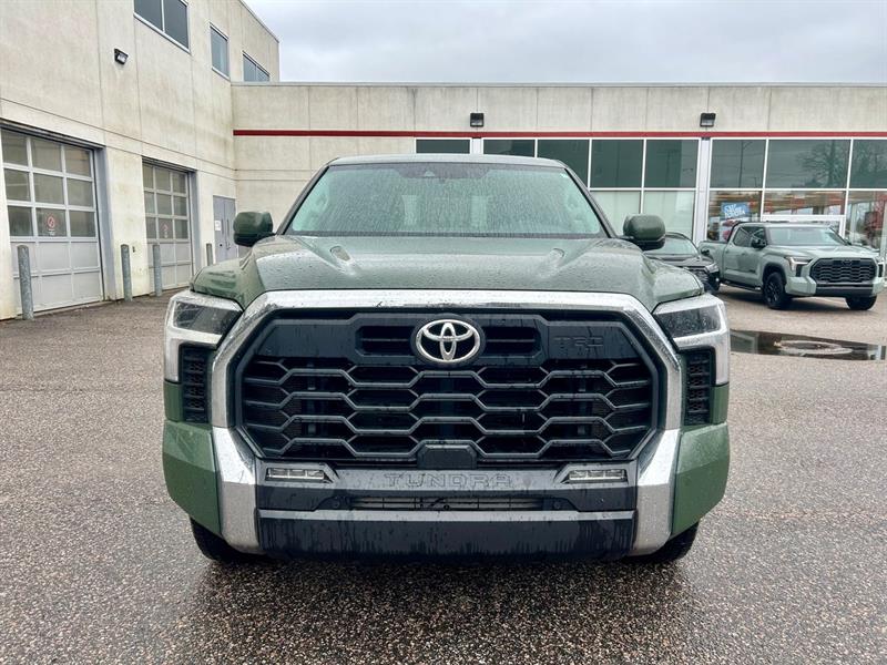 Toyota Tundra 2