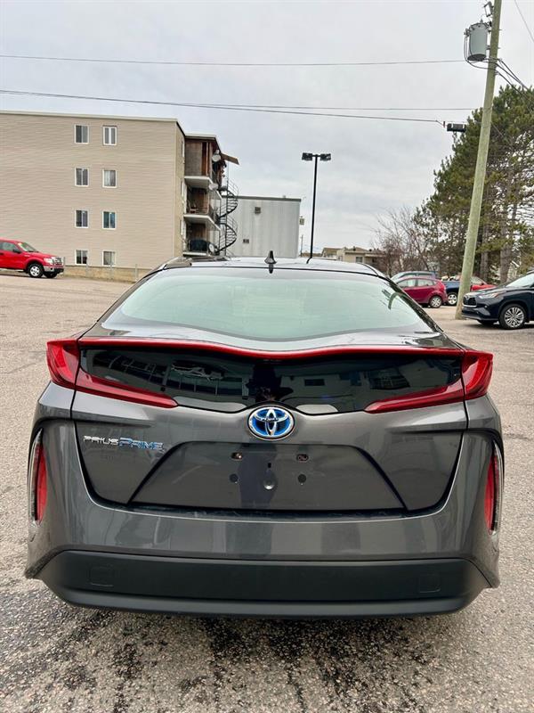 Toyota Prius Prime 6