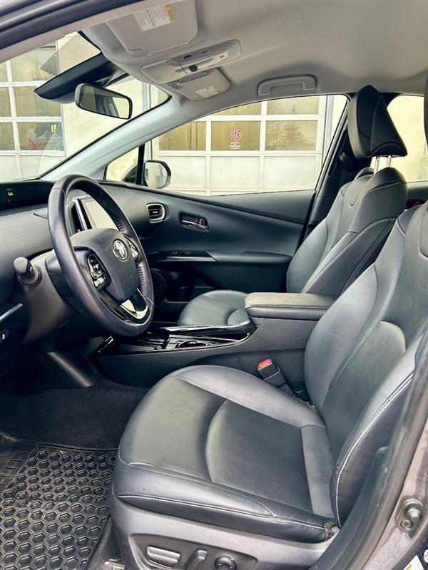 Toyota Prius Prime 9