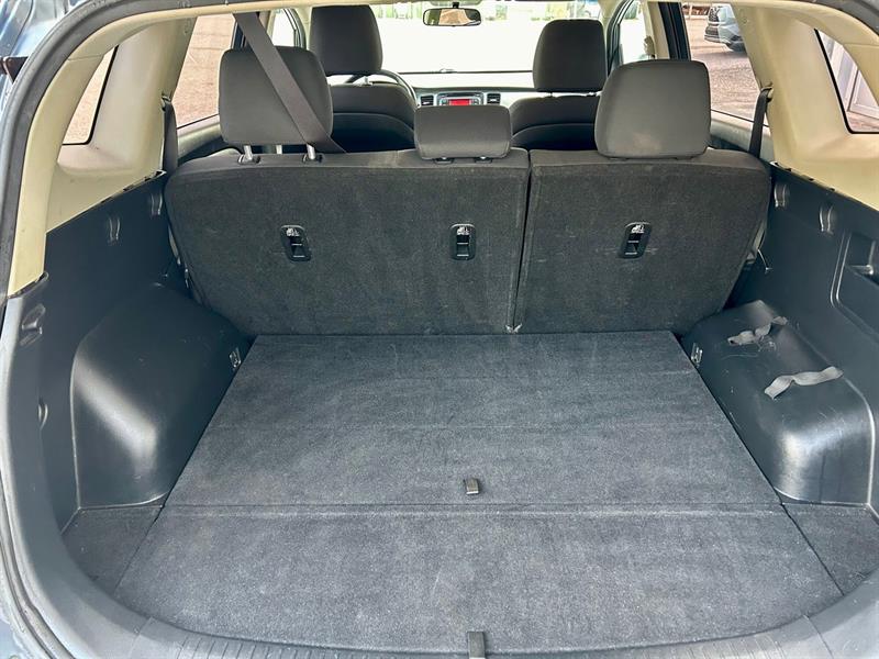 Kia Rondo 12