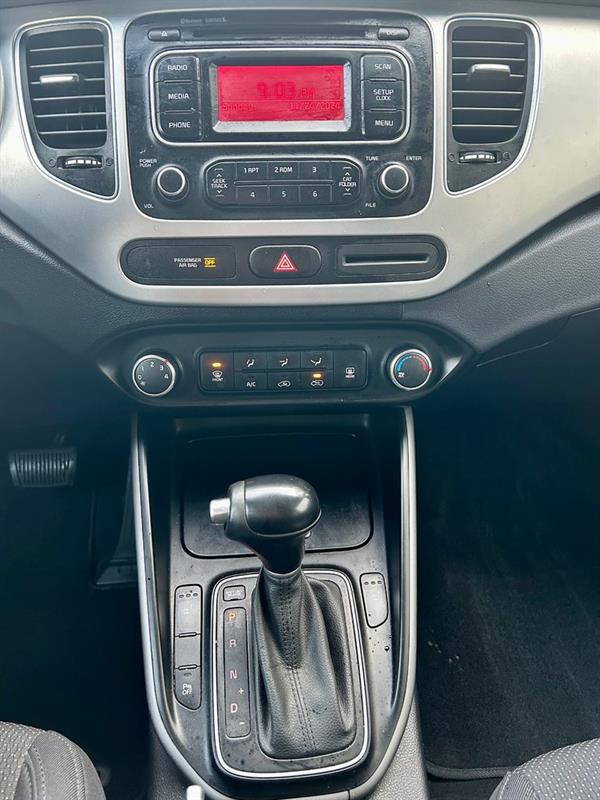 Kia Rondo 15