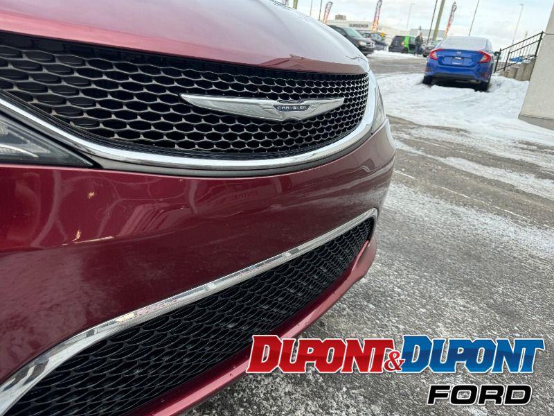 Chrysler Pacifica 18