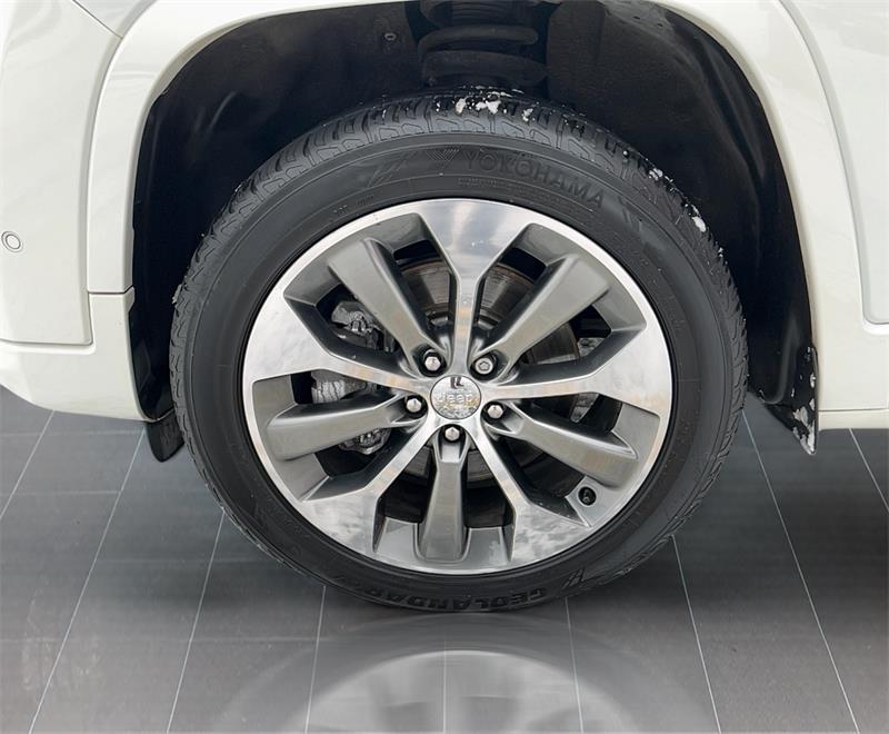 Jeep Cherokee 9