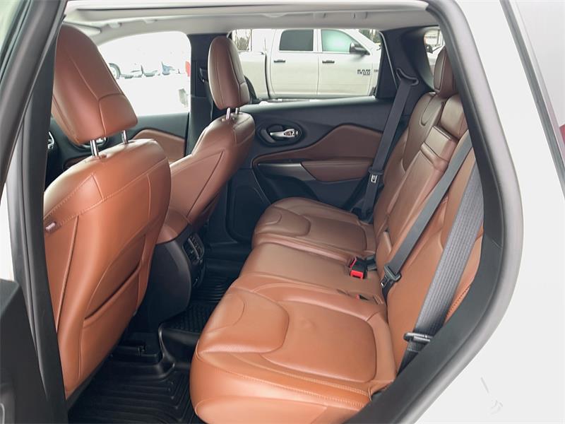 Jeep Cherokee 13