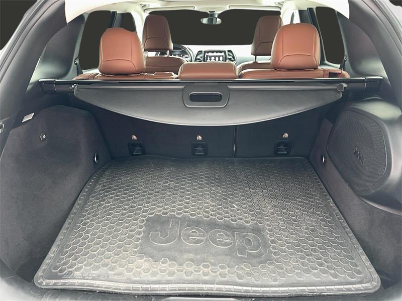 Jeep Cherokee 20