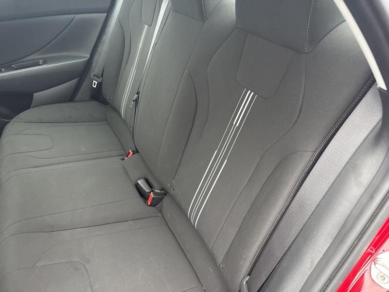 hyundai Elantra 2022 - 19