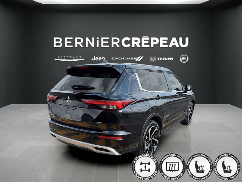 Mitsubishi Outlander 4