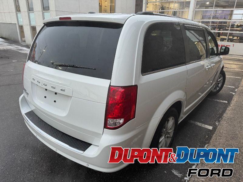 Dodge Grand Caravan 5