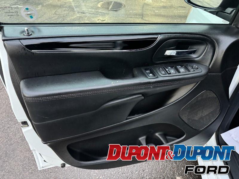 Dodge Grand Caravan 17