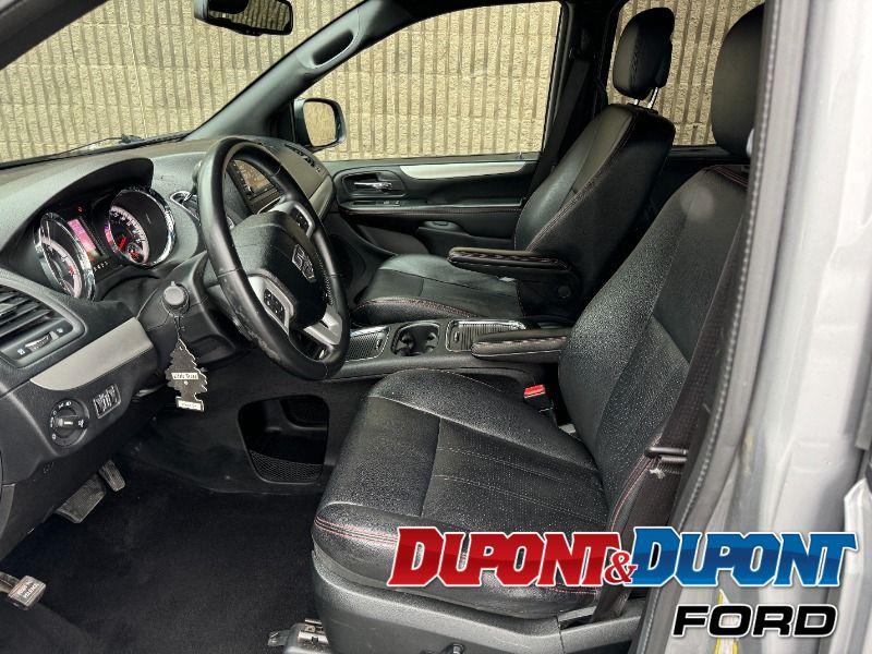 Dodge Grand Caravan 13