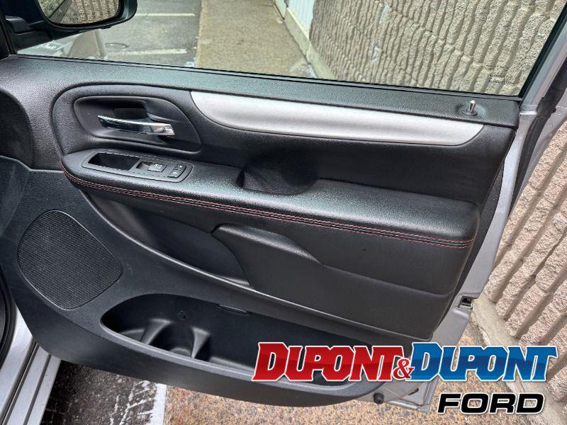Dodge Grand Caravan 21