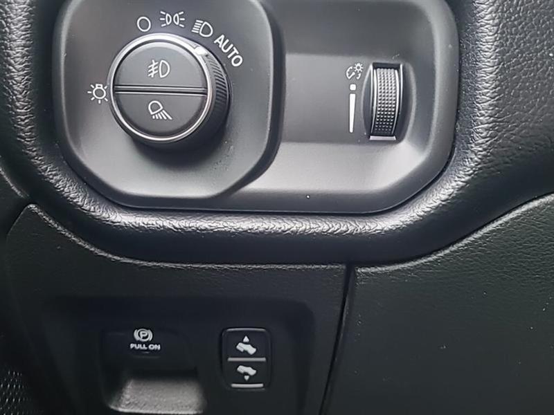 2020 Ram 1500 - Image 17