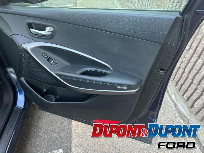 Hyundai Santa Fe XL 27