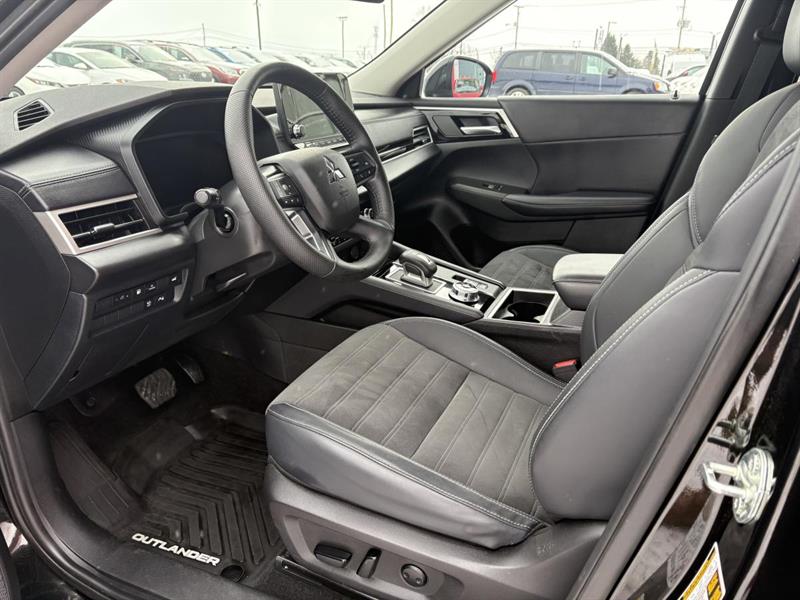 Mitsubishi Outlander 11