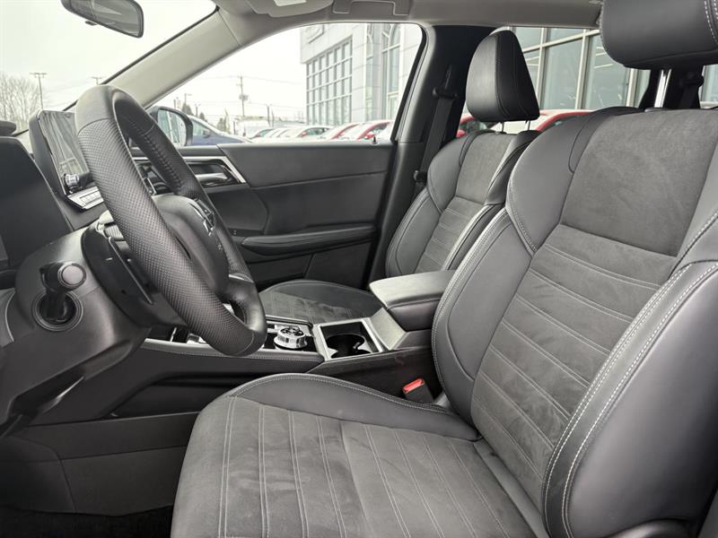 Mitsubishi Outlander 12