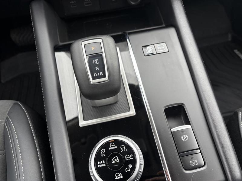 Mitsubishi Outlander 20