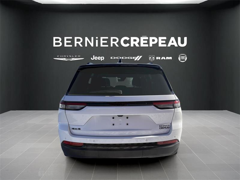 Jeep Grand Cherokee 4