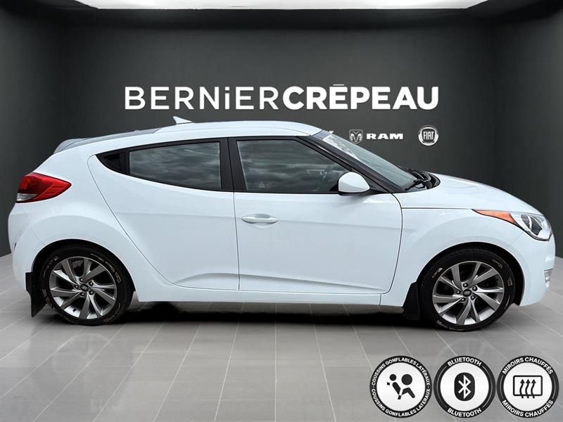 Hyundai Veloster 6