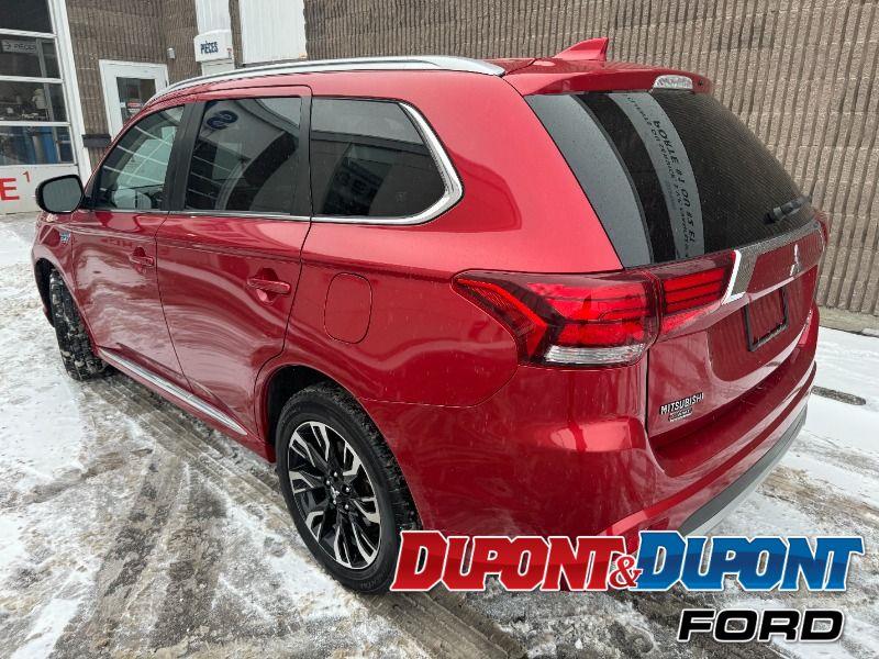 Mitsubishi Outlander 3