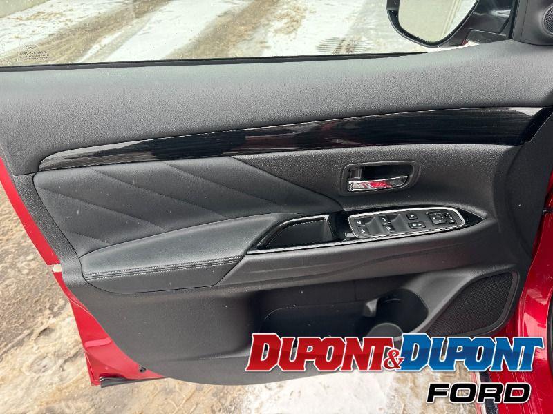 Mitsubishi Outlander 20