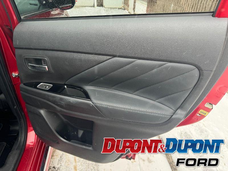 Mitsubishi Outlander 24