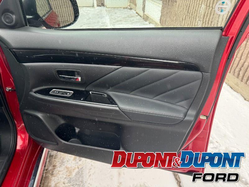 Mitsubishi Outlander 26