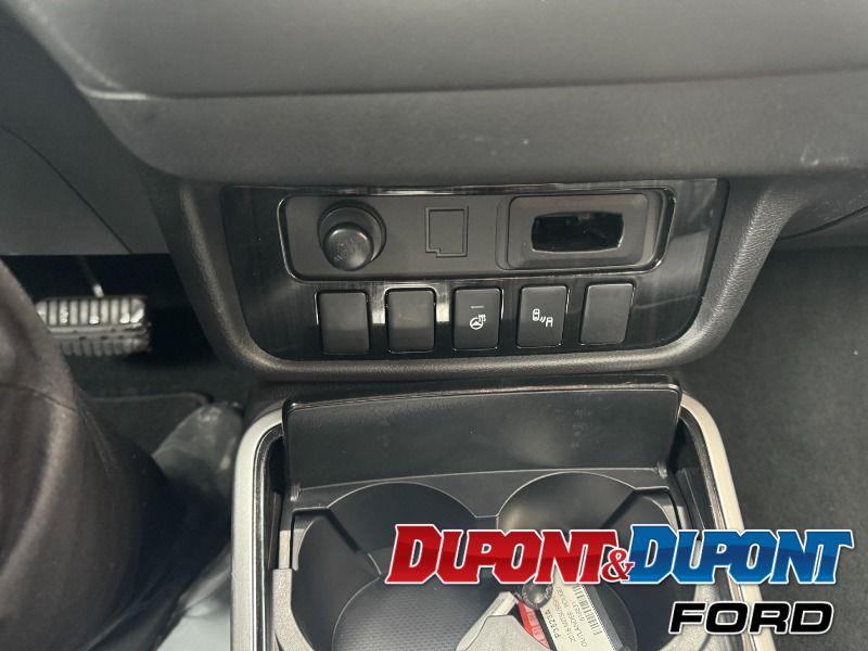 Mitsubishi Outlander 32