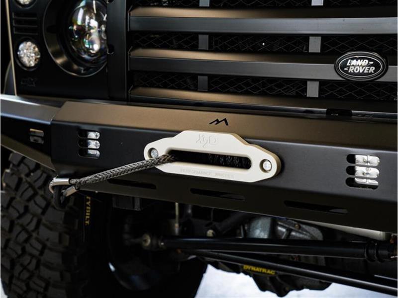 Land Rover Defender 31