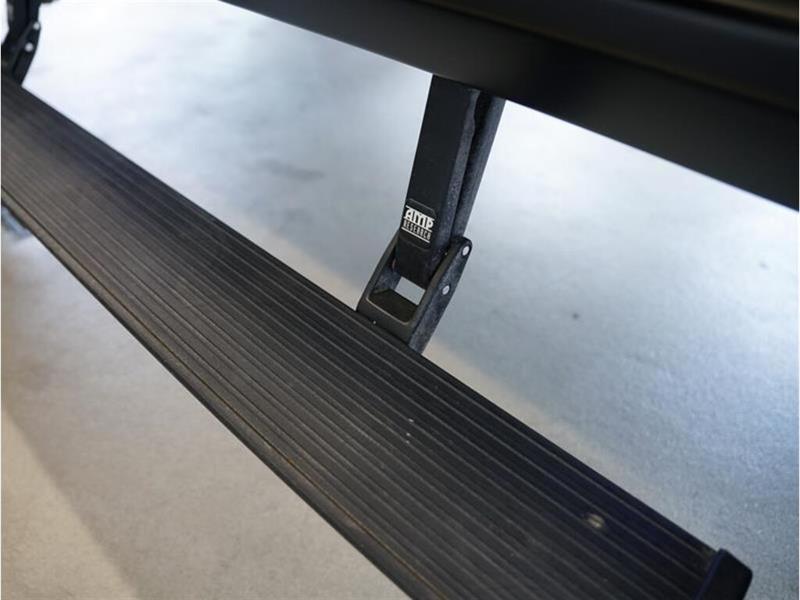 Land Rover Defender 36