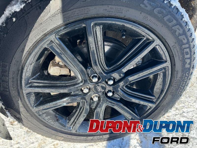 Ford Edge 8