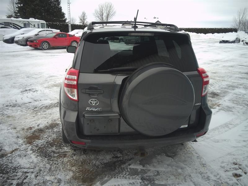Toyota RAV4 6