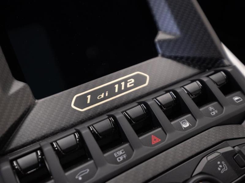 Lamborghini Countach 21