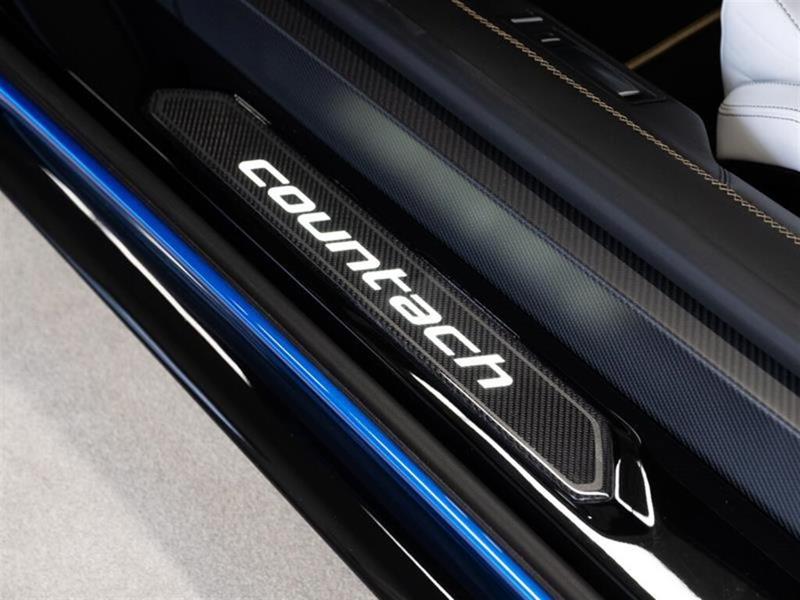 Lamborghini Countach 33