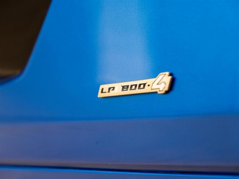 Lamborghini Countach 45