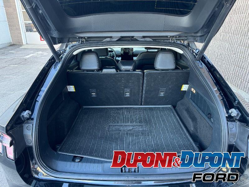 Ford Mustang Mach-e 33