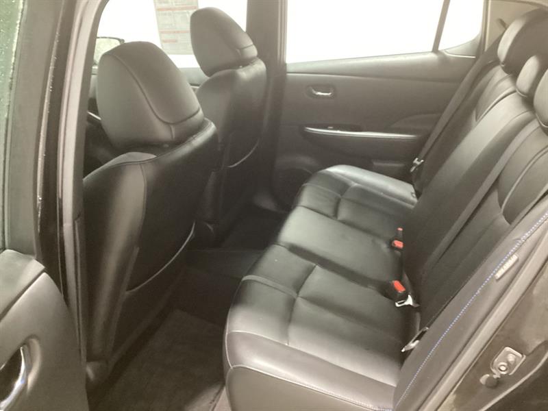 nissan LEAF 2022 - 13