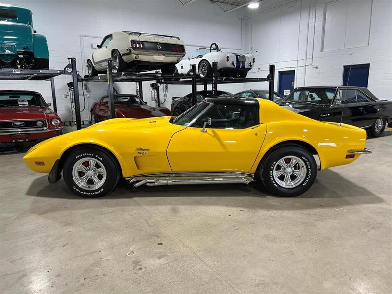 Chevrolet Corvette 2