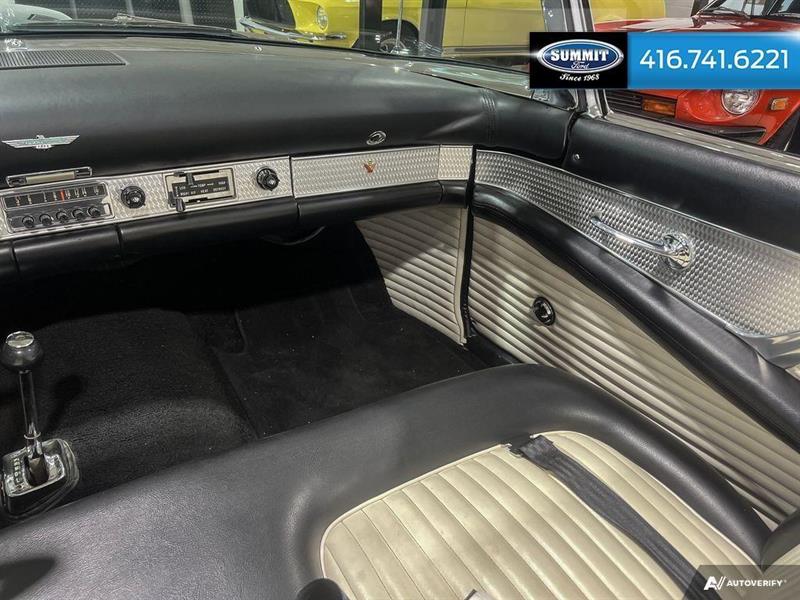 Ford Thunderbird 25