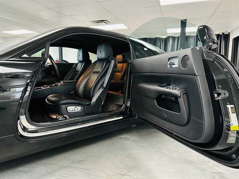 Rolls Royce Silver Wraith 12