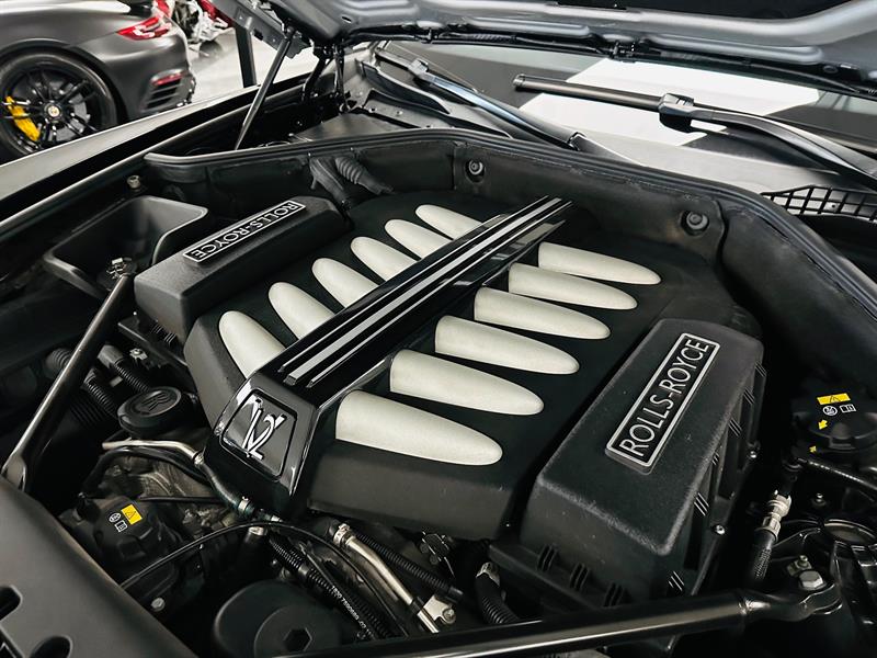 Rolls Royce Silver Wraith 33