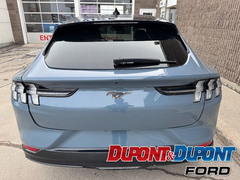 Ford Mustang Mach-e 4