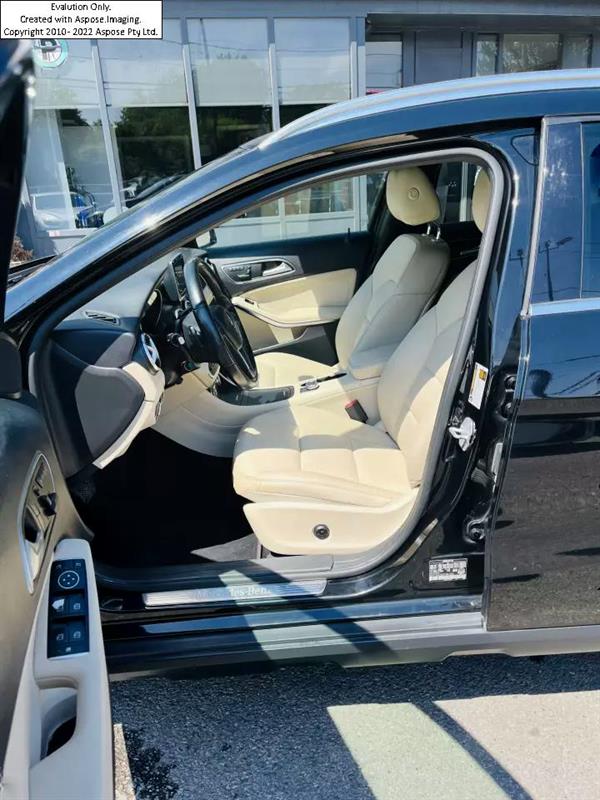 Mercedes-Benz GLA-Class 16