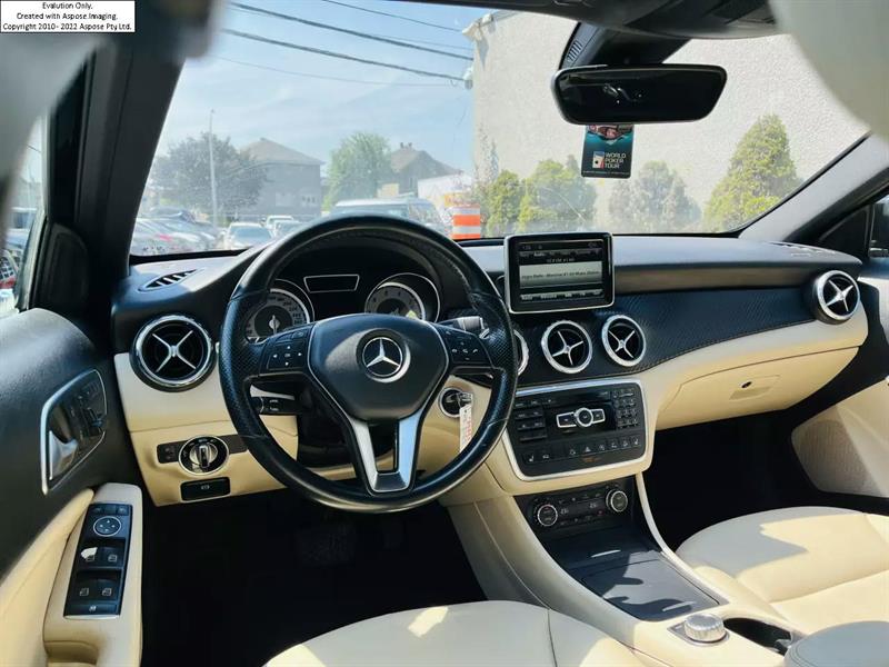 Mercedes-Benz GLA-Class 19